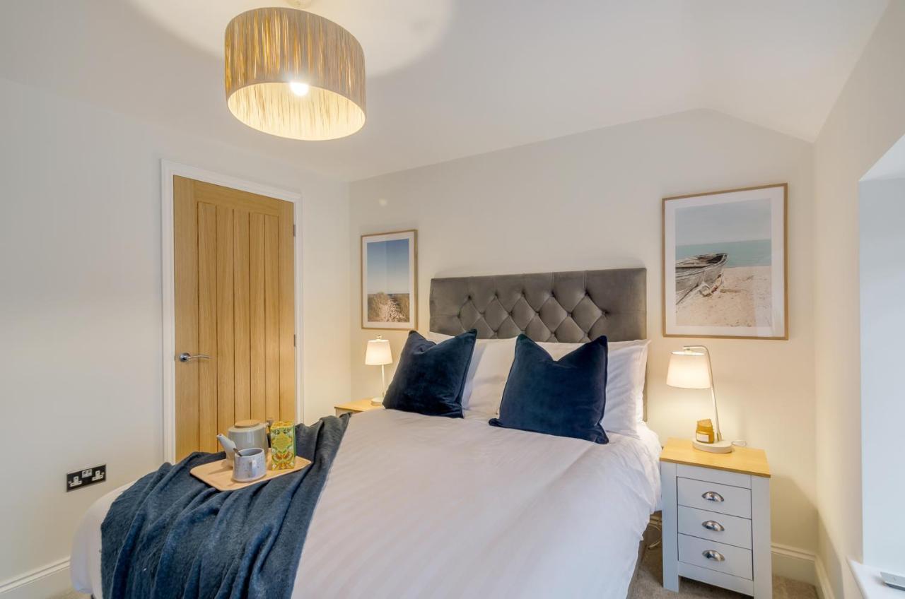 Spacious 6-Bed Home, Near The Norfolk Broads Clippesby 外观 照片