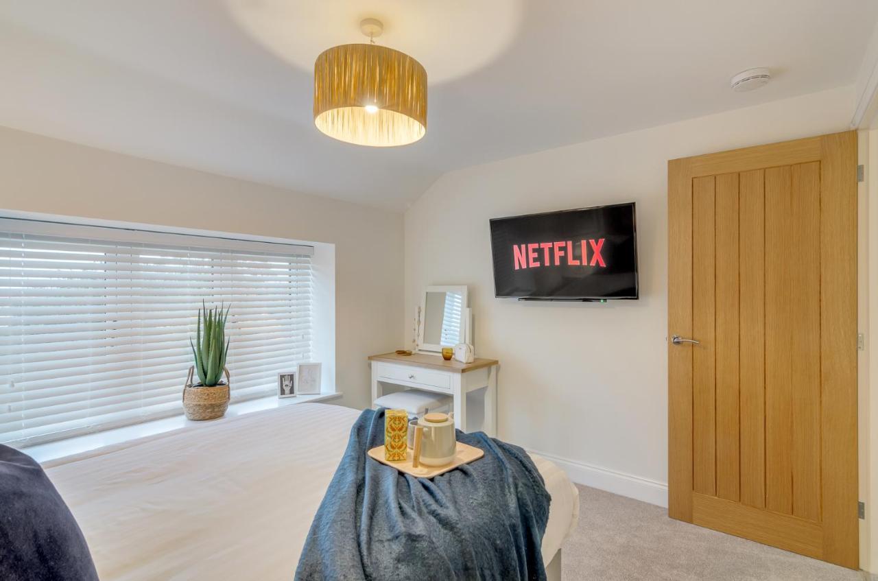 Spacious 6-Bed Home, Near The Norfolk Broads Clippesby 外观 照片