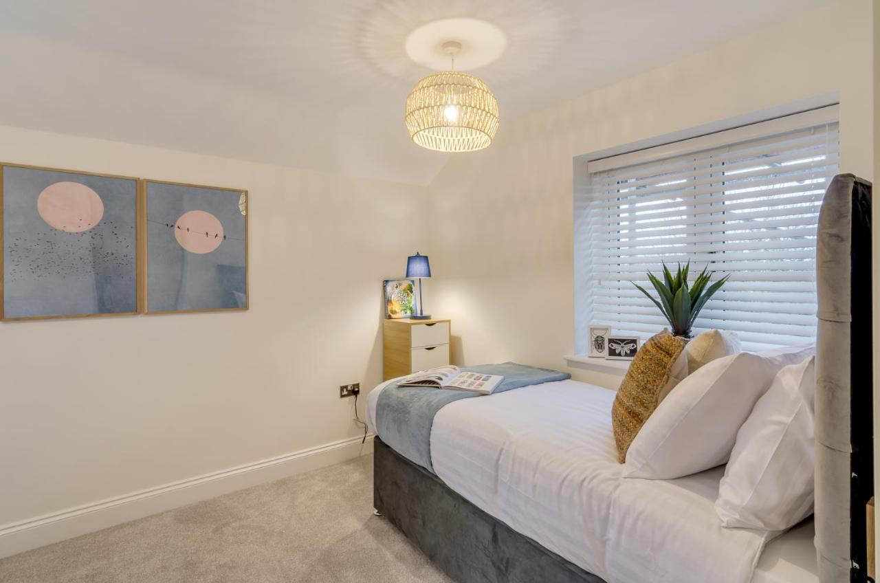 Spacious 6-Bed Home, Near The Norfolk Broads Clippesby 外观 照片