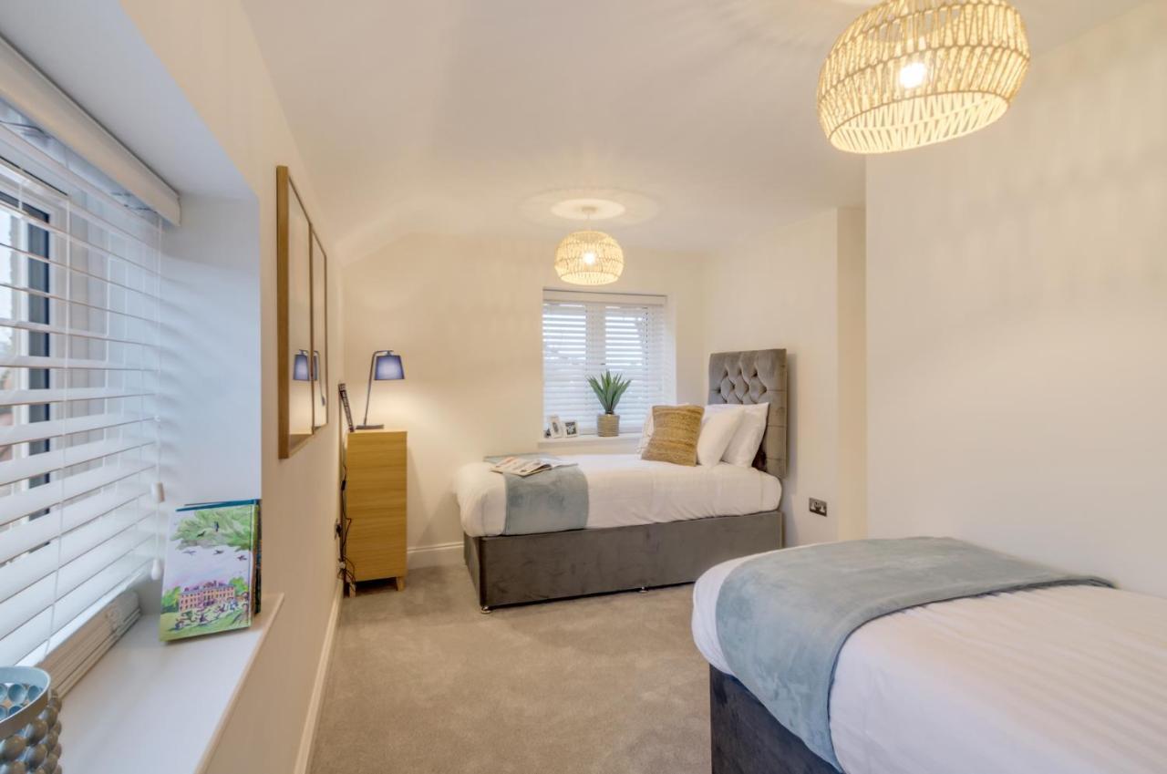 Spacious 6-Bed Home, Near The Norfolk Broads Clippesby 外观 照片