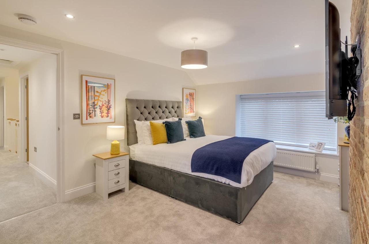 Spacious 6-Bed Home, Near The Norfolk Broads Clippesby 外观 照片