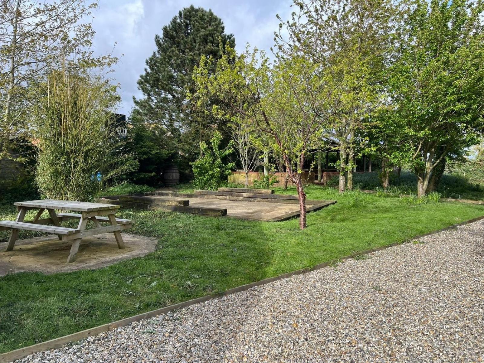 Spacious 6-Bed Home, Near The Norfolk Broads Clippesby 外观 照片